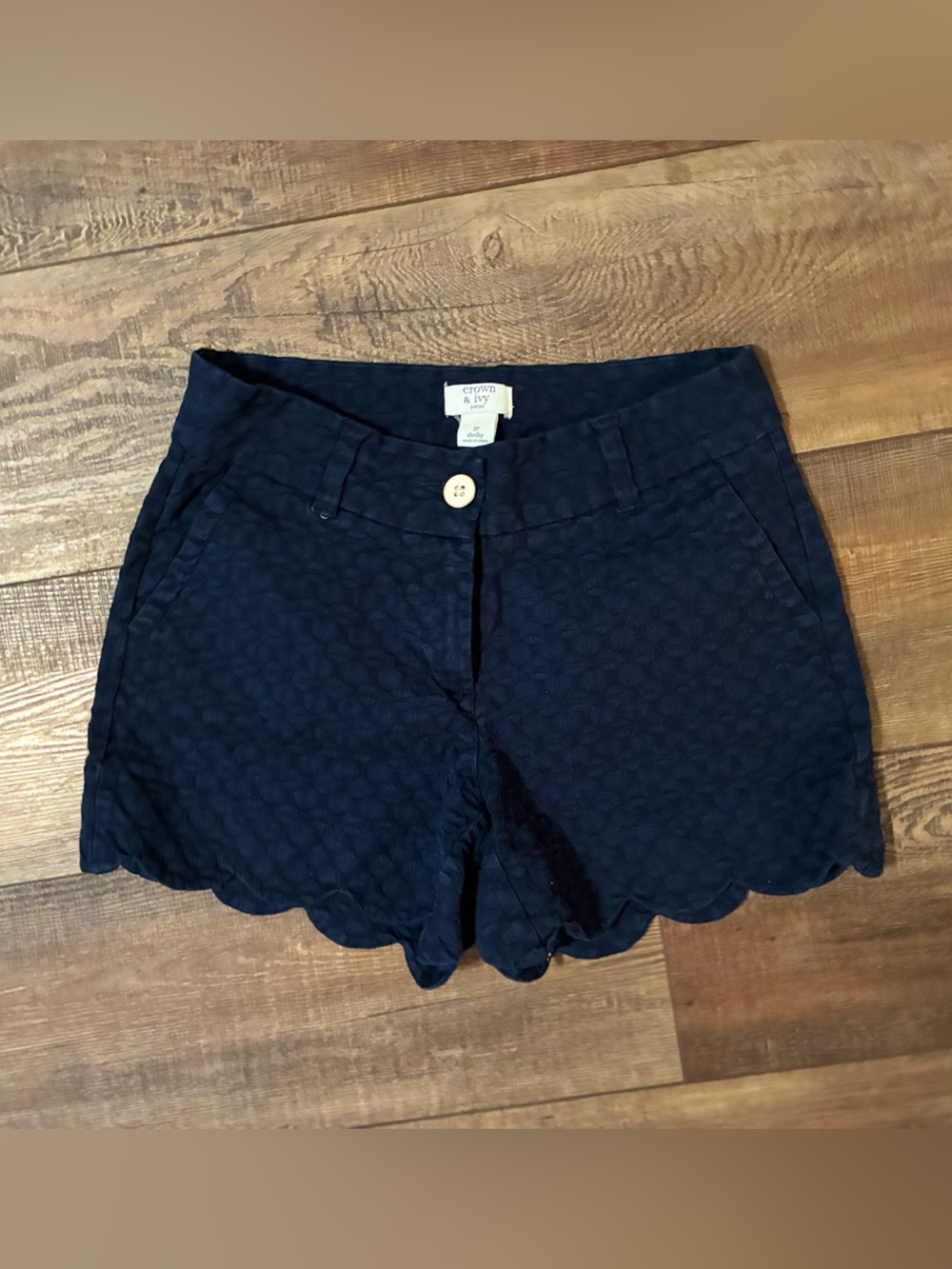 Crown & Ivy "Shelby" Navy Blue Scalloped Quilted Shorts,  2 Petite